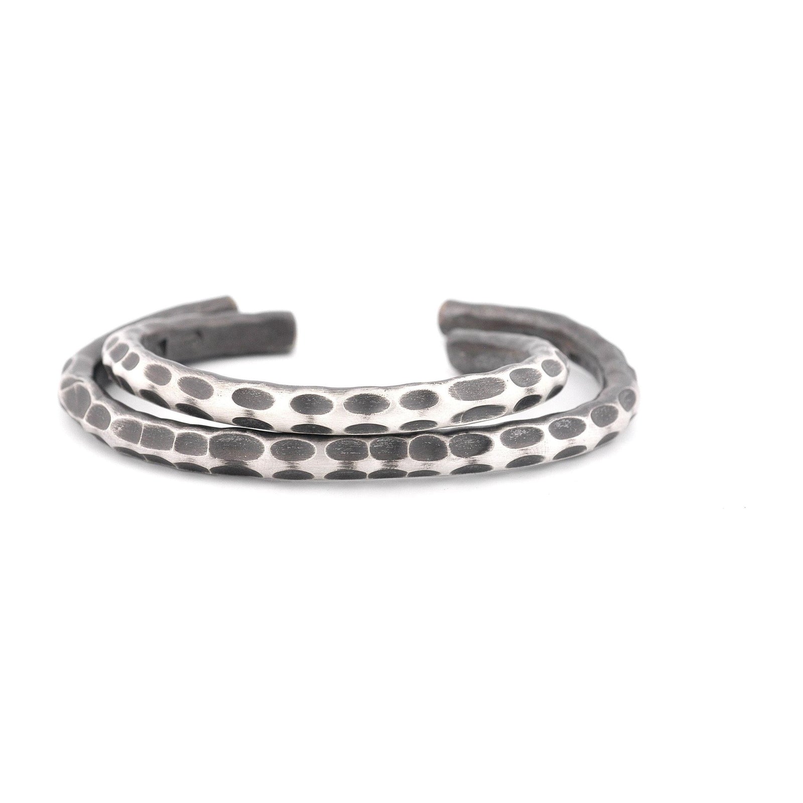 Textured Vertebrae Cuff